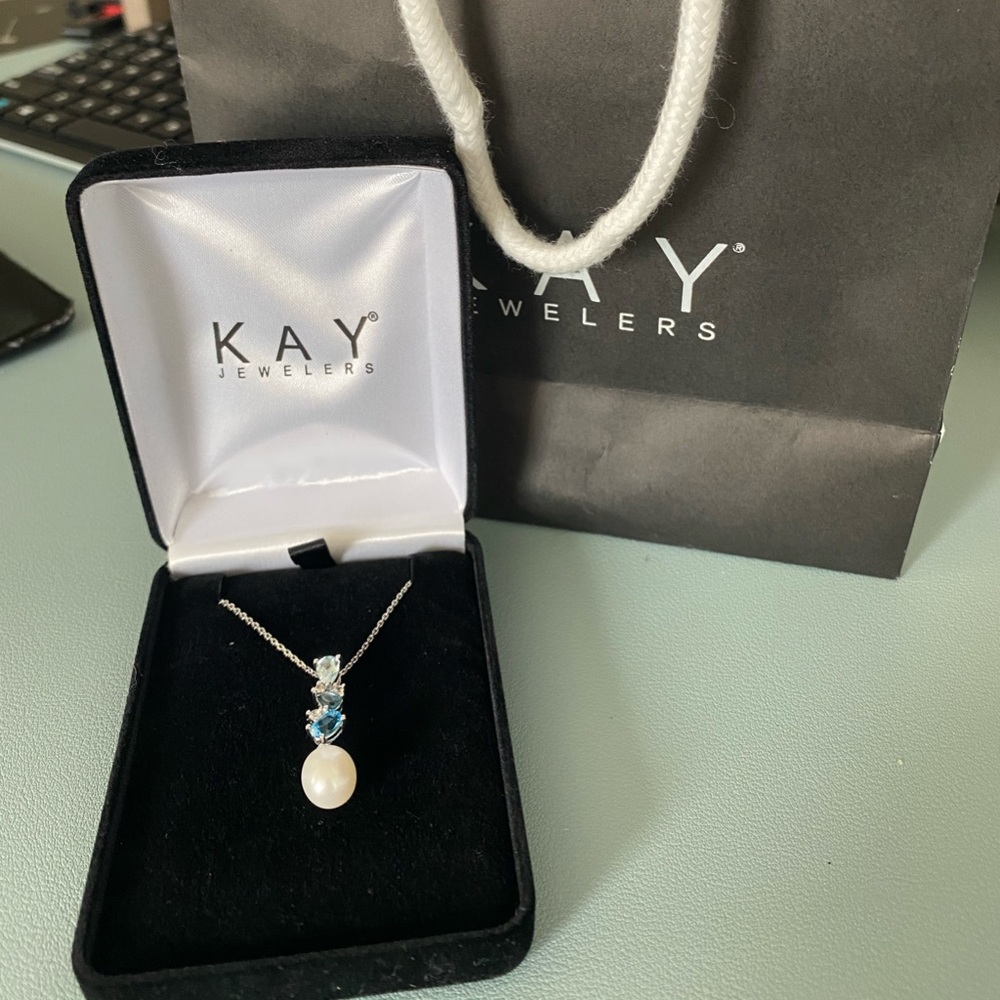 Kay pearl necklace